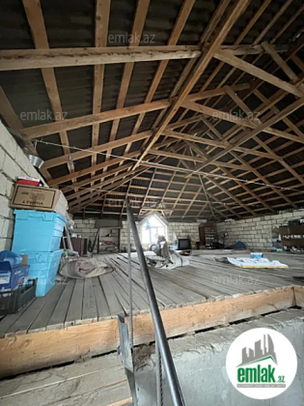 Satılır 5 otaqlı həyət evi 120 m²
