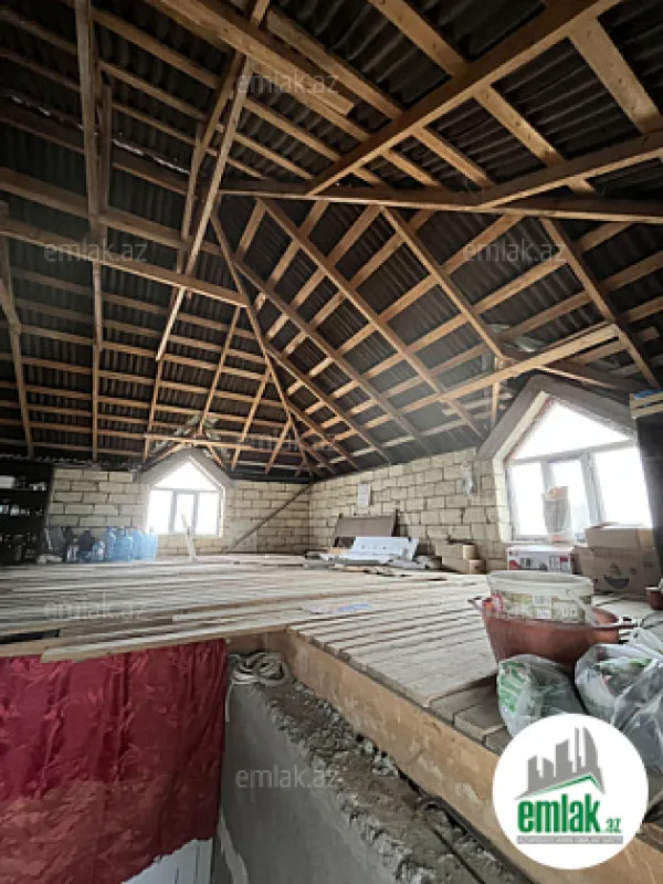 Satılır 5 otaqlı həyət evi 120 m²