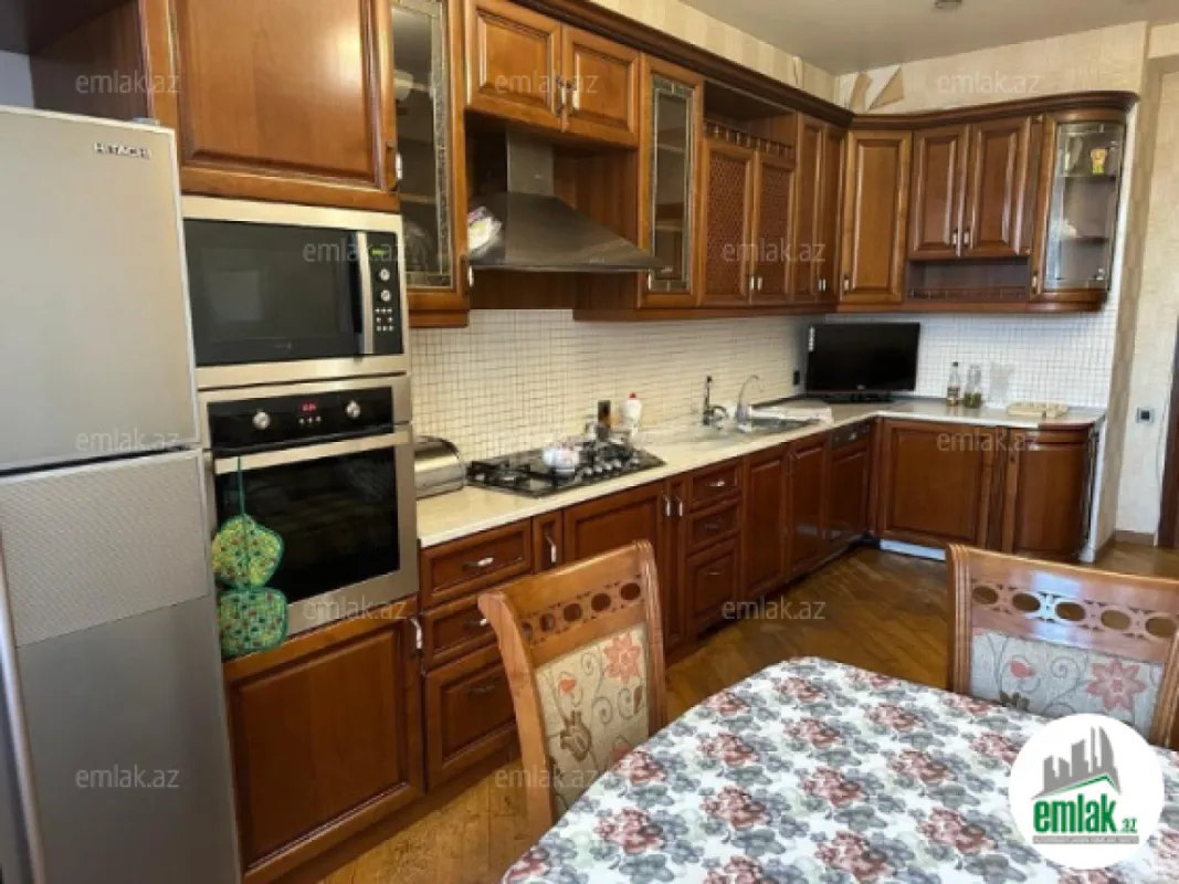 Satılır 2 otaqlı yeni tikili 106 m²