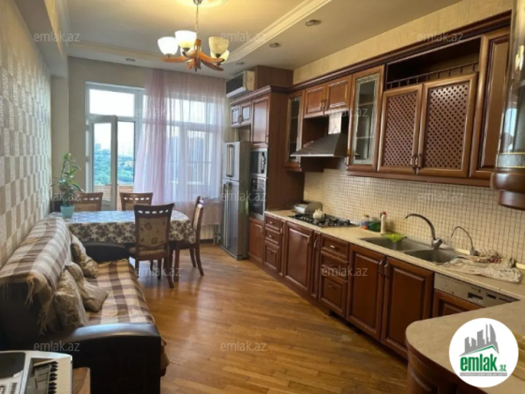 Satılır 2 otaqlı yeni tikili 106 m²