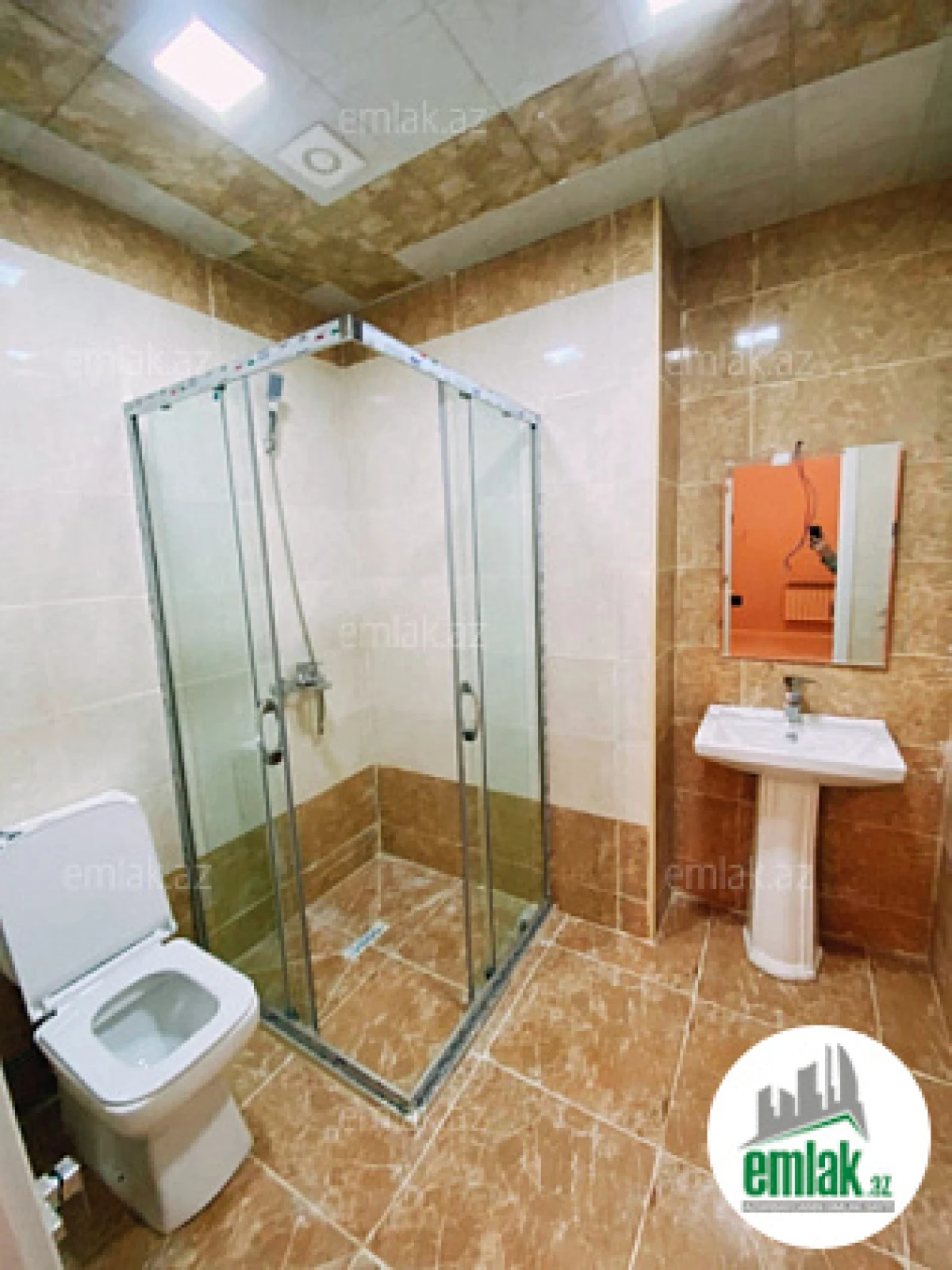 Satılır 2 otaqlı yeni tikili 74 m²