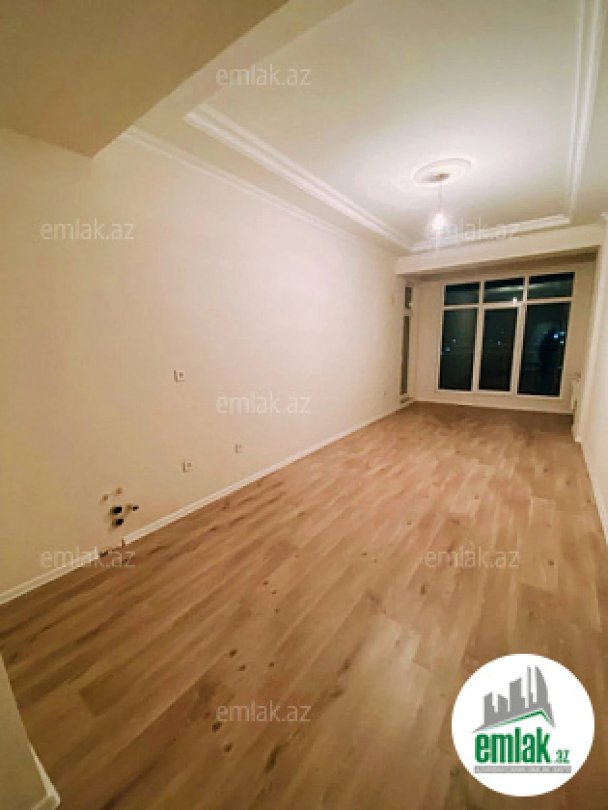 Satılır 2 otaqlı yeni tikili 74 m²