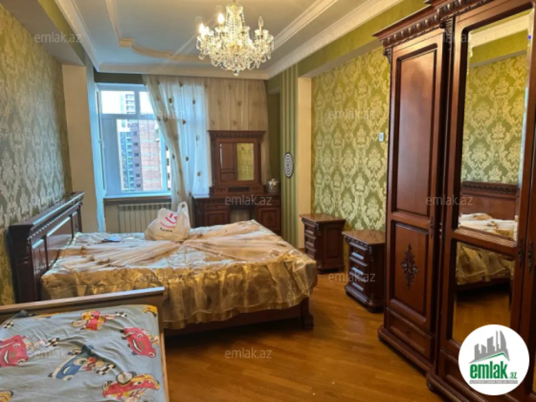 Satılır 2 otaqlı yeni tikili 106 m²