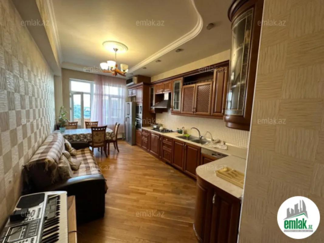 Satılır 2 otaqlı yeni tikili 106 m²