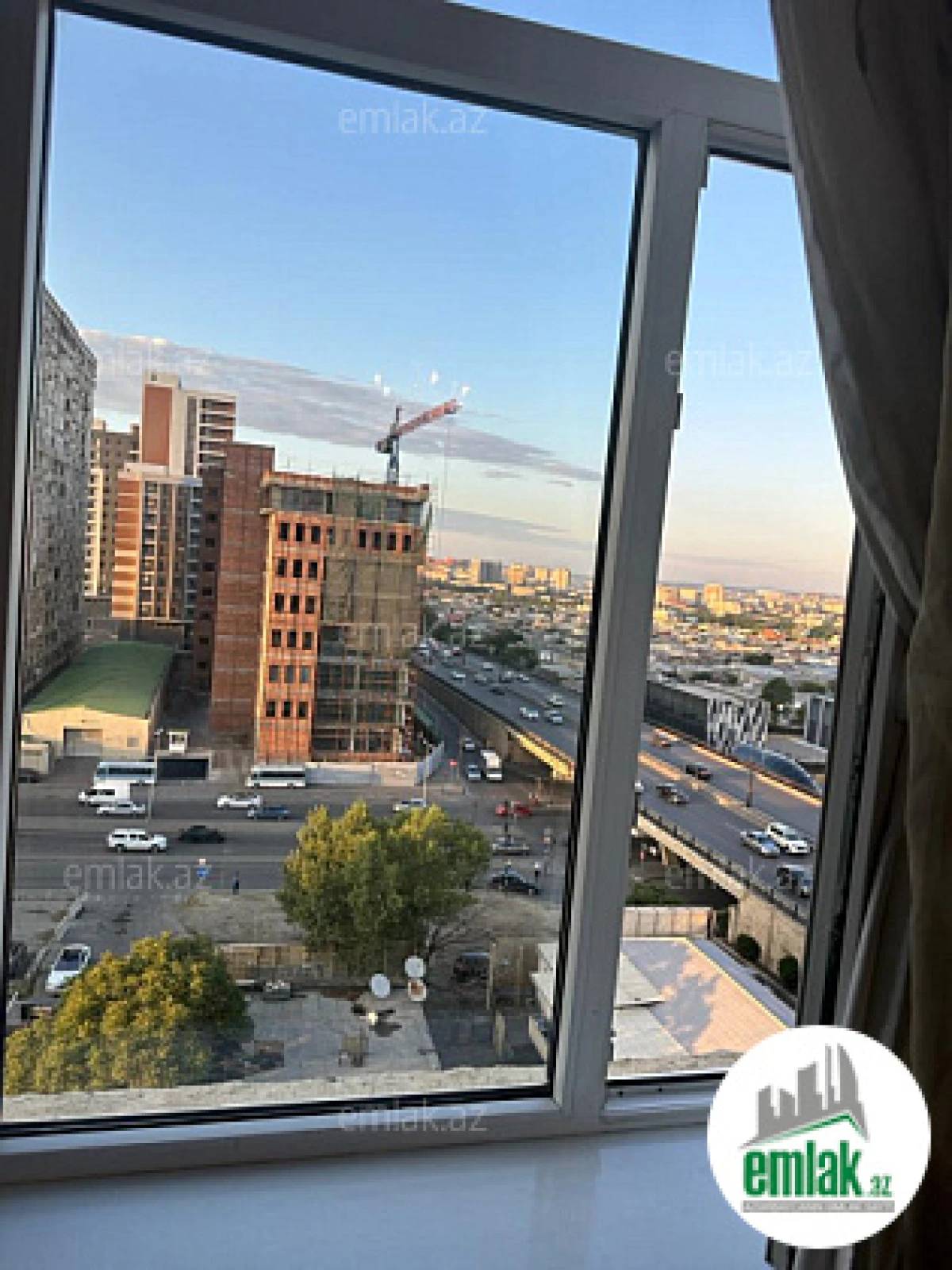 Satılır 2 otaqlı yeni tikili 106 m²