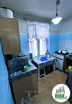 Satılır 3 otaqlı köhnə tikili 70 m²