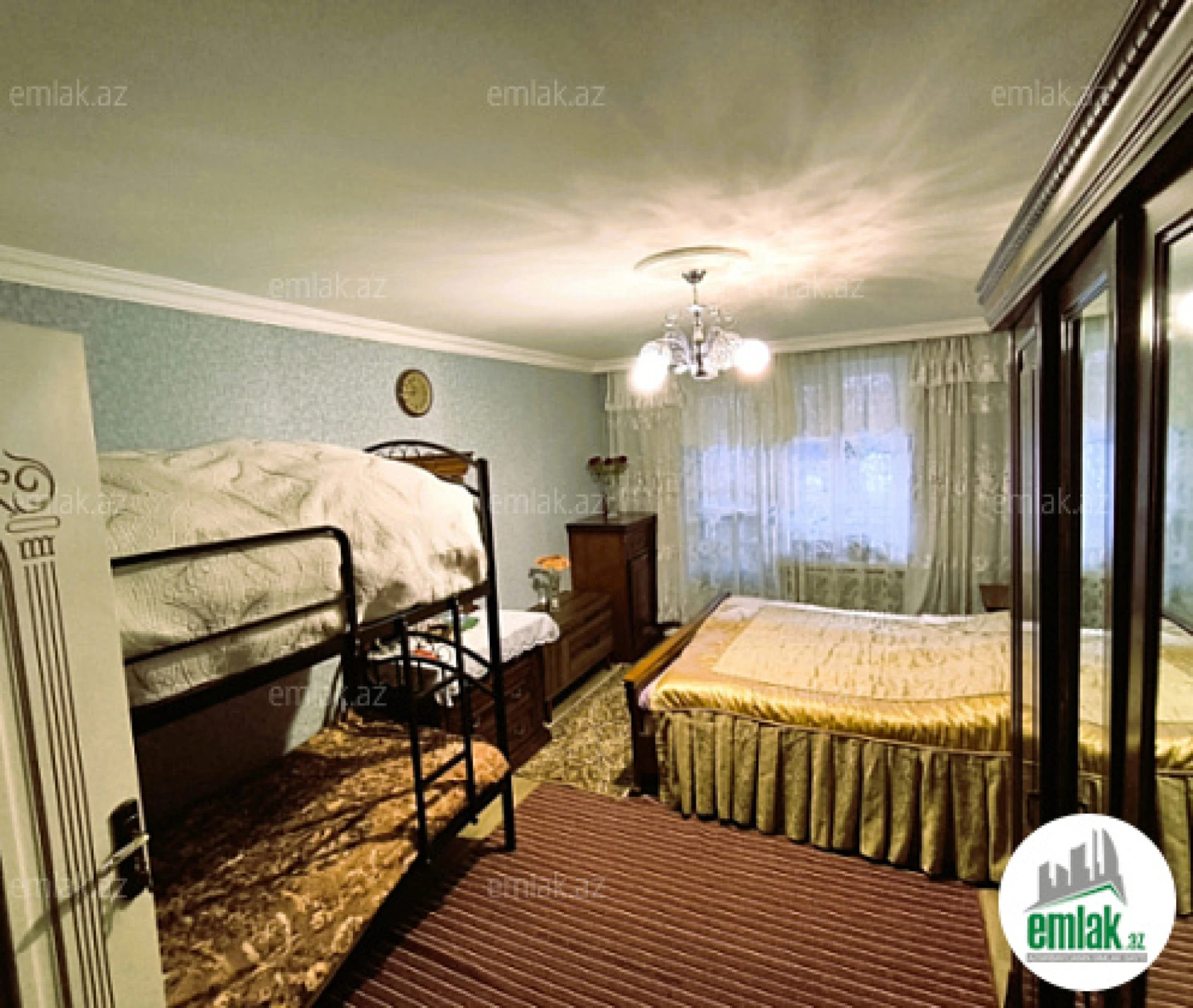 Satılır 3 otaqlı köhnə tikili 70 m²