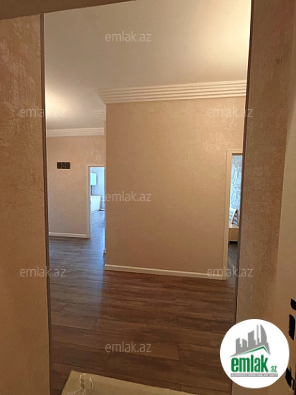 Satılır 3 otaqlı yeni tikili 120 m²