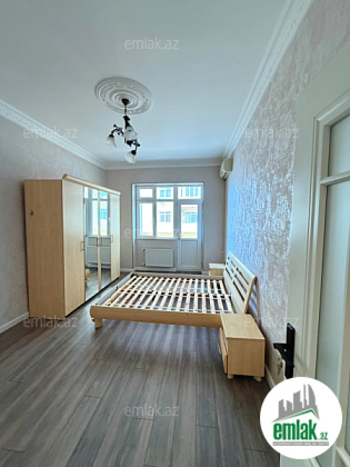 Satılır 3 otaqlı yeni tikili 120 m²
