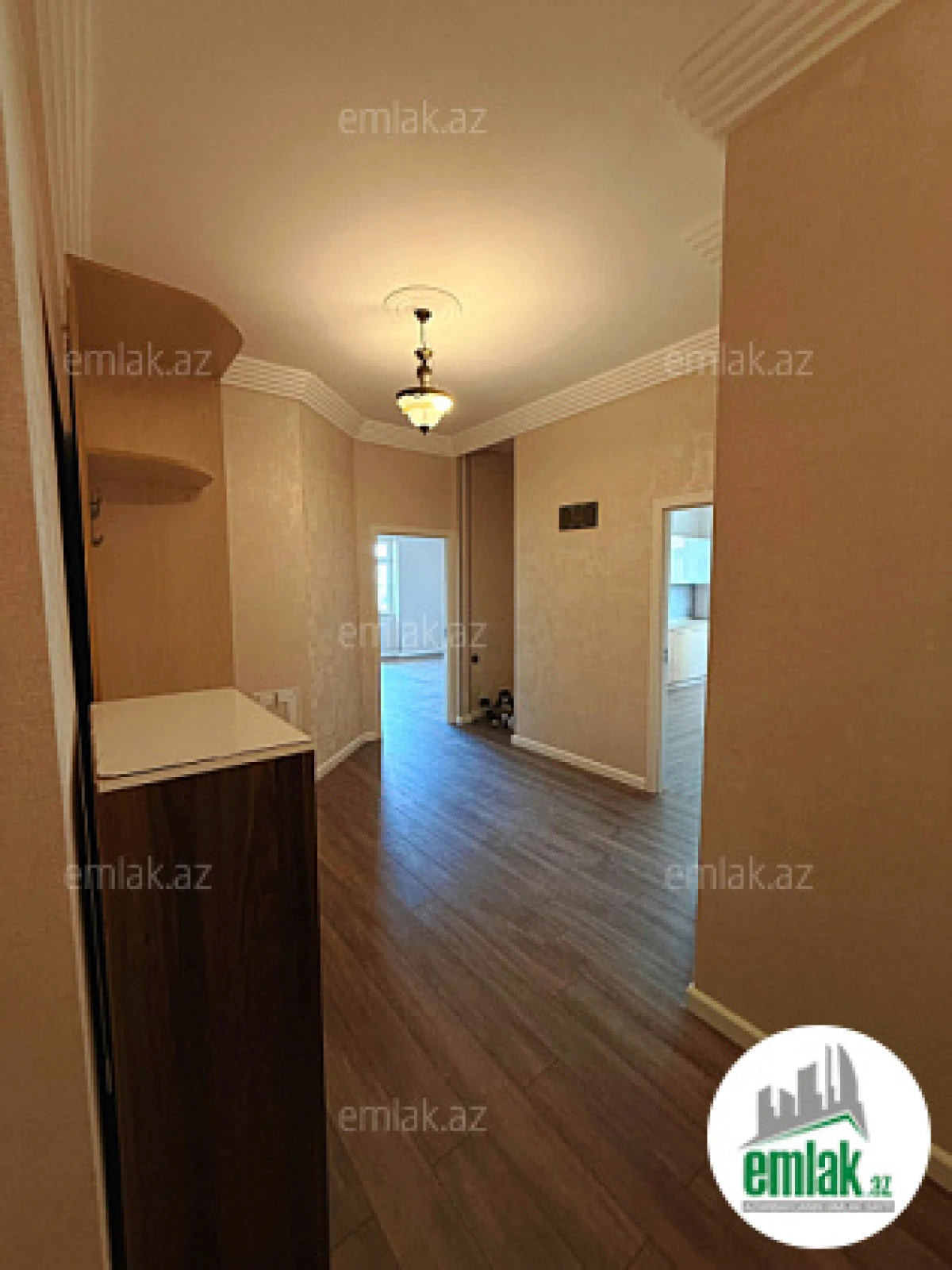 Satılır 3 otaqlı yeni tikili 120 m²
