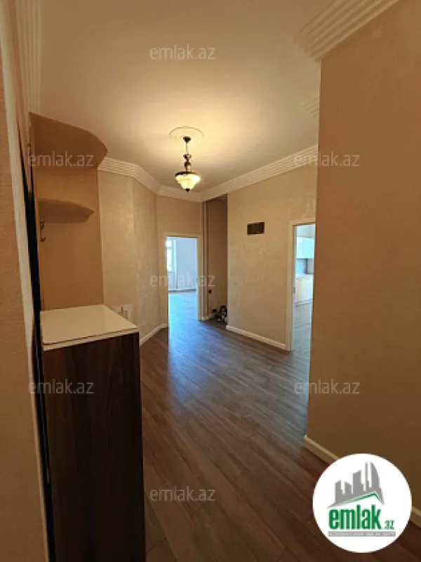 Satılır 3 otaqlı yeni tikili 120 m²