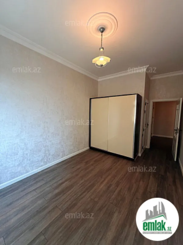 Satılır 3 otaqlı yeni tikili 120 m²