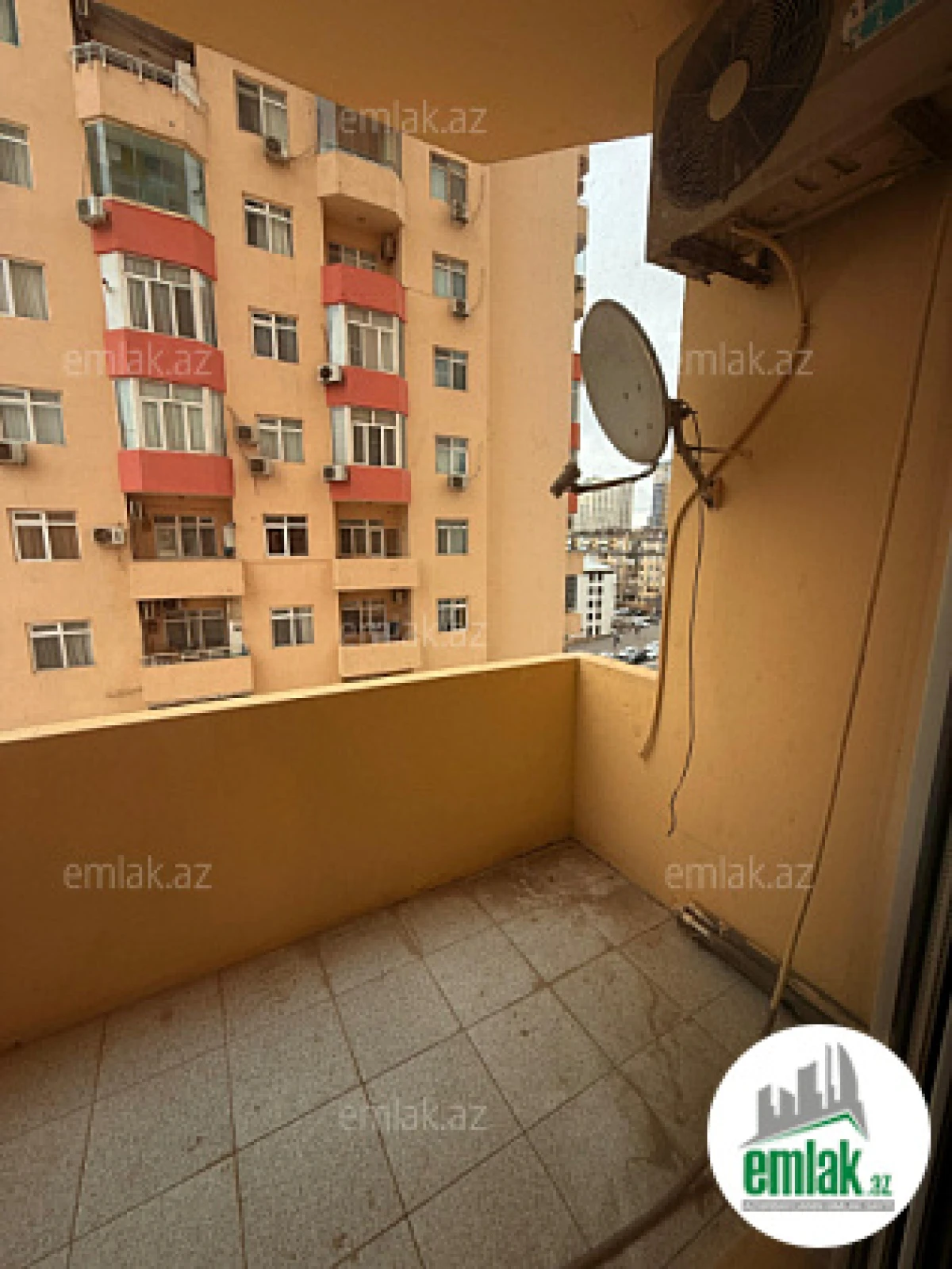 Satılır 3 otaqlı yeni tikili 120 m²