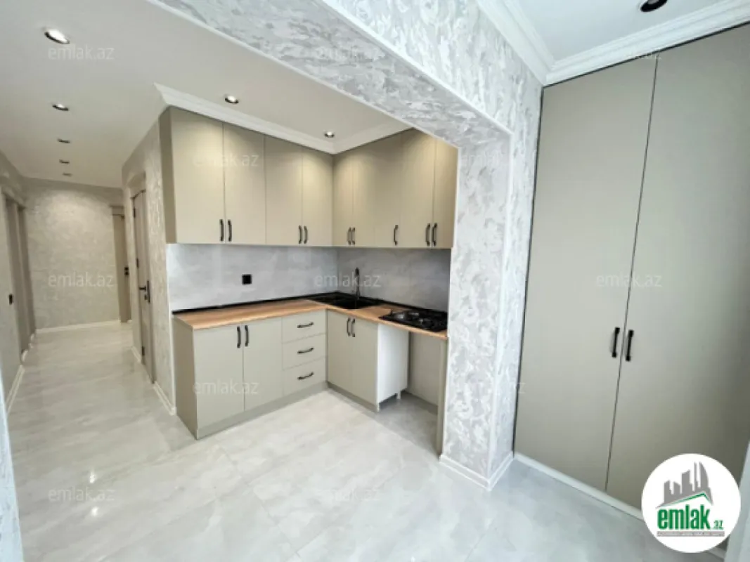 Satılır 3 otaqlı köhnə tikili 75 m²
