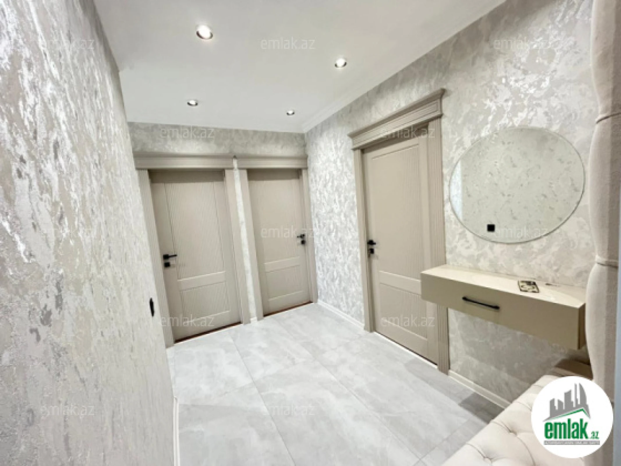 Satılır 3 otaqlı köhnə tikili 75 m²