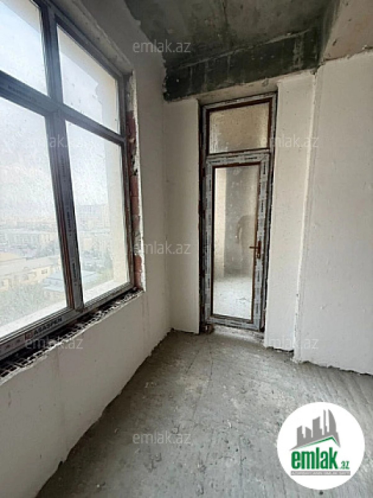 Satılır 2 otaqlı yeni tikili 80 m²