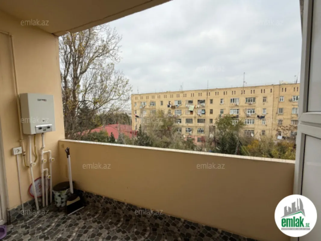 Satılır 3 otaqlı köhnə tikili 95 m²