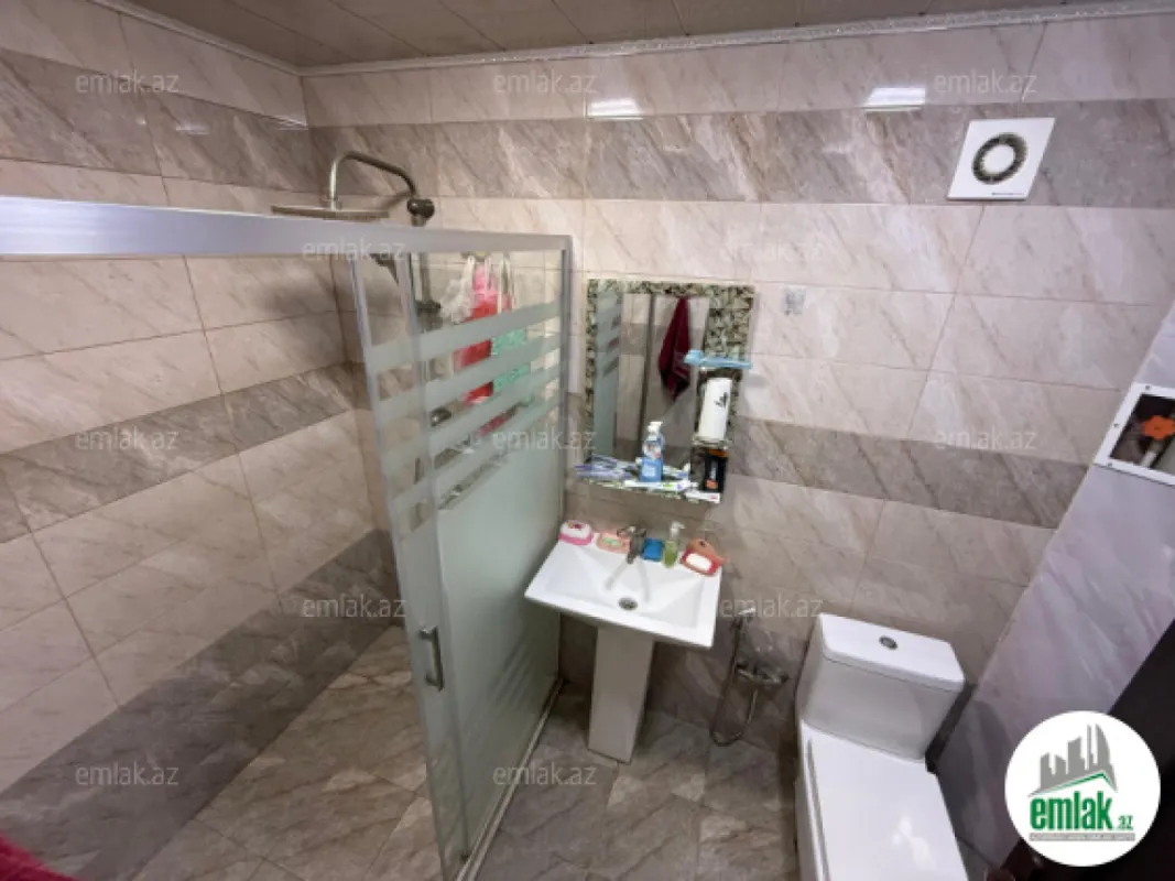 Satılır 3 otaqlı köhnə tikili 95 m²