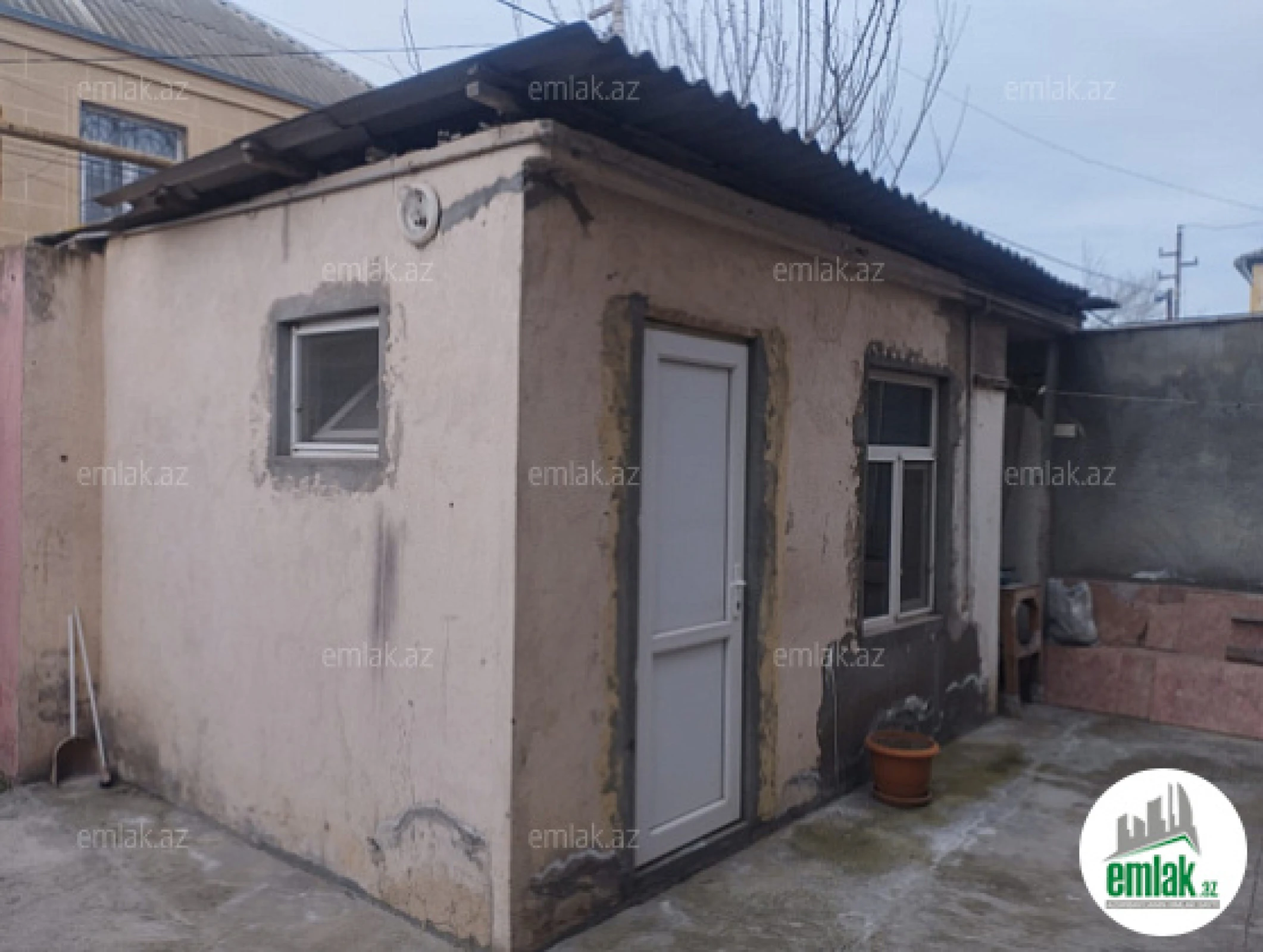Satılır 5 otaqlı həyət evi 220 m²