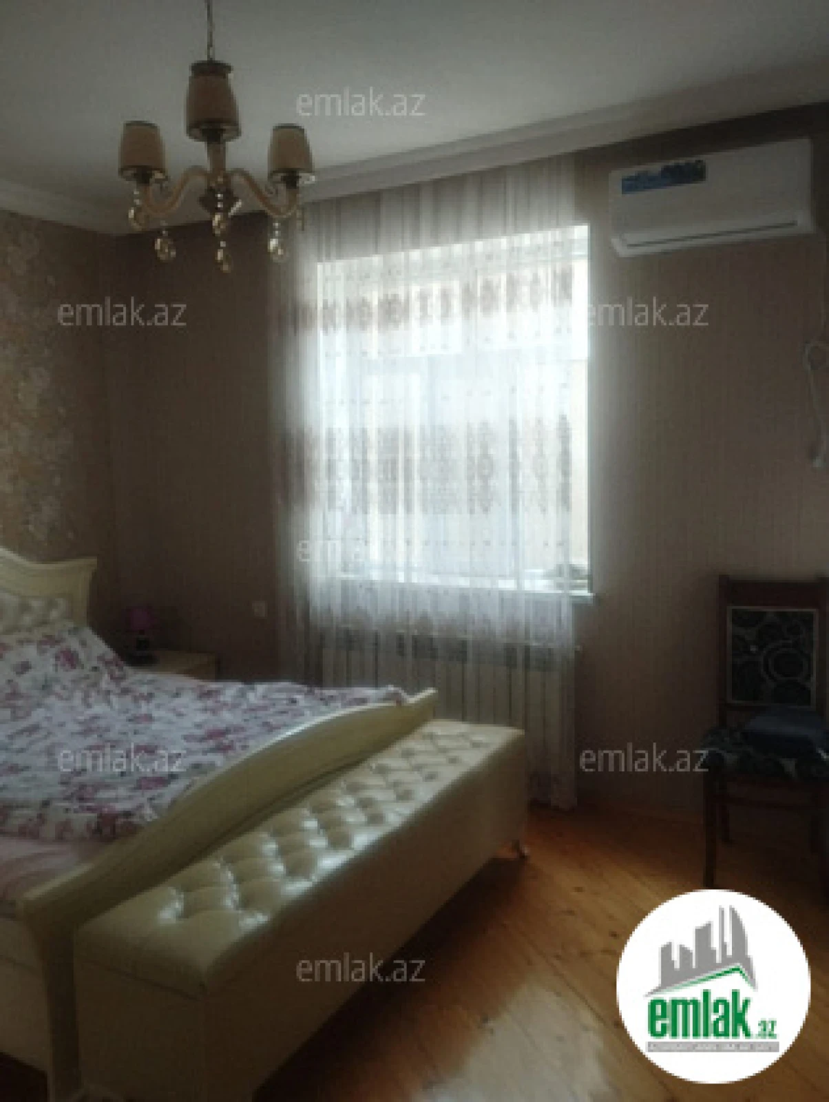 Satılır 5 otaqlı həyət evi 220 m²