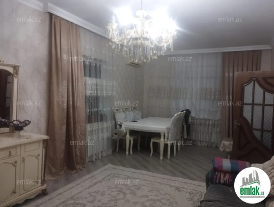 Satılır 5 otaqlı həyət evi 220 m²