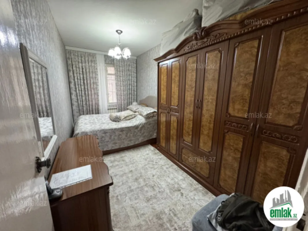Satılır 2 otaqlı köhnə tikili 45 m²