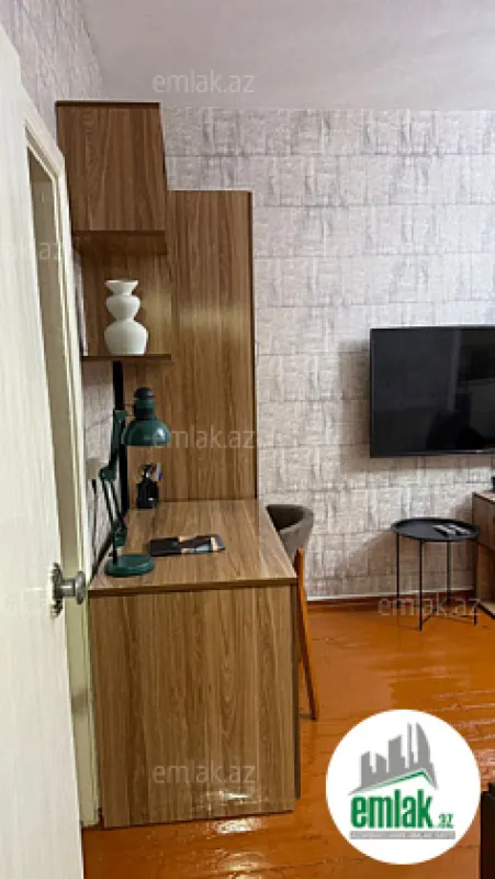 Satılır 2 otaqlı köhnə tikili 45 m²