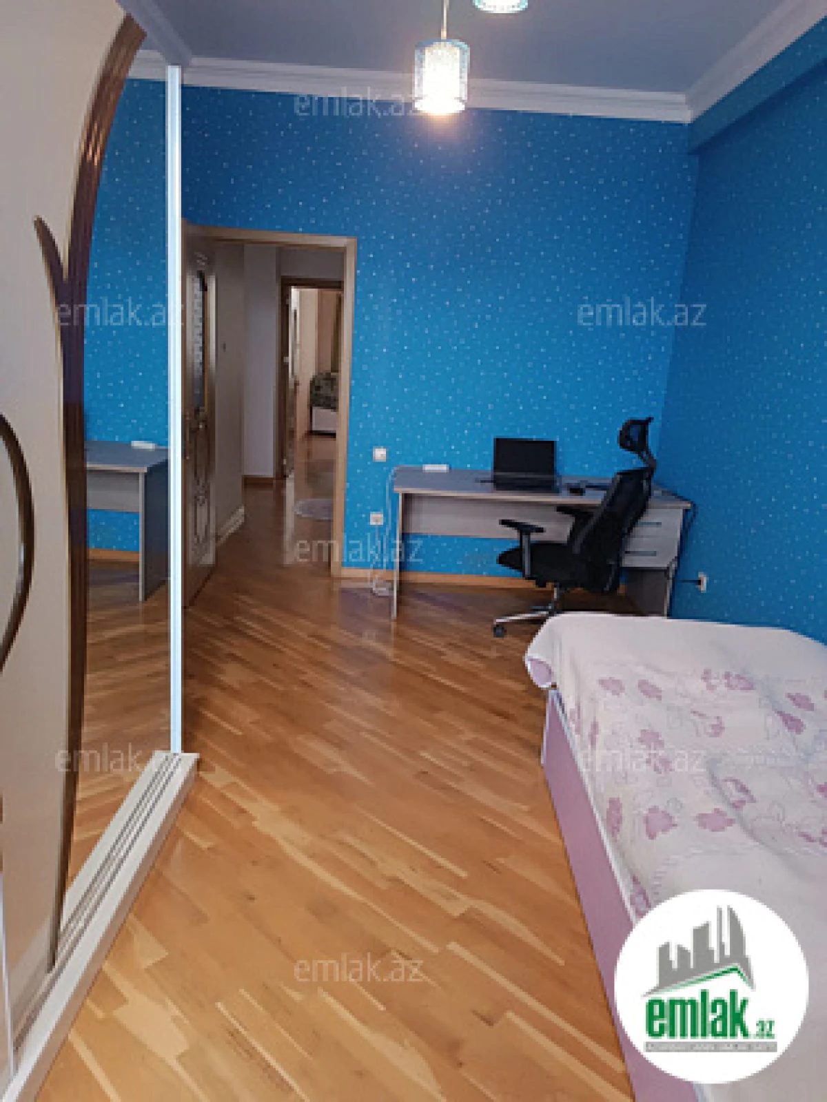 Satılır 3 otaqlı yeni tikili 90 m²