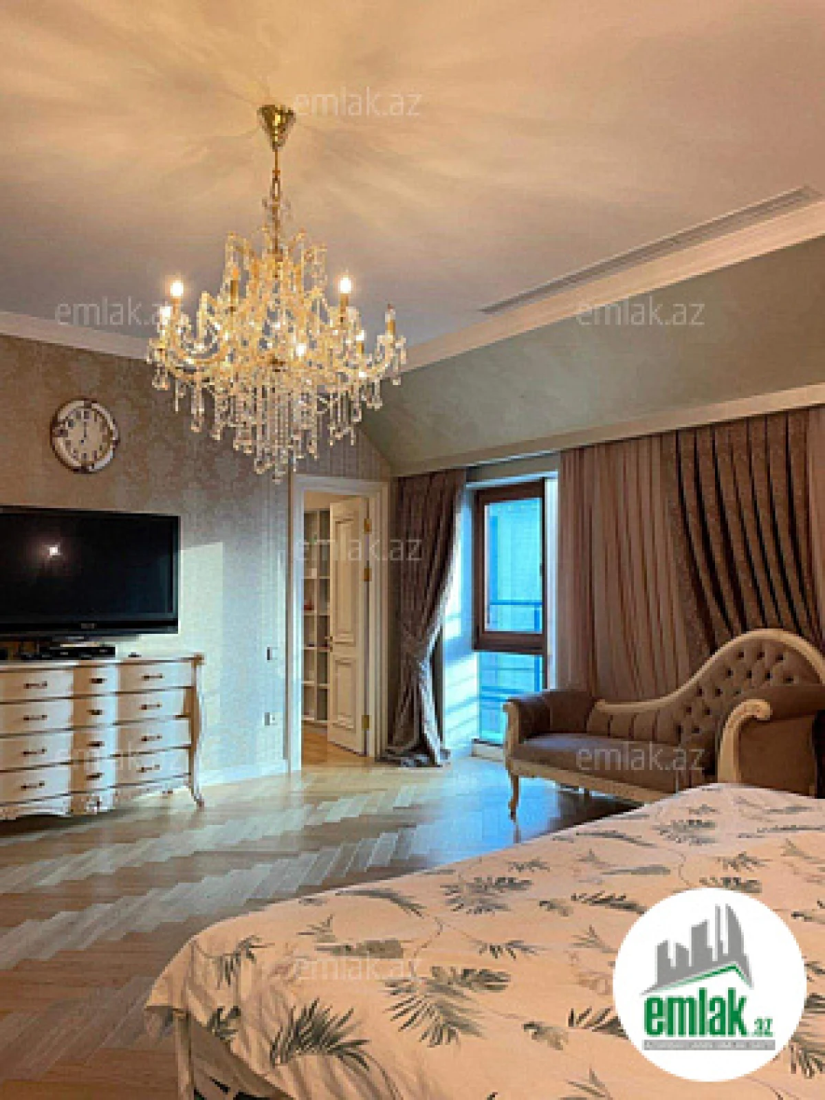 Satılır 5 otaqlı yeni tikili 320 m²