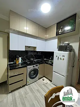 Satılır 2 otaqlı köhnə tikili 60 m²