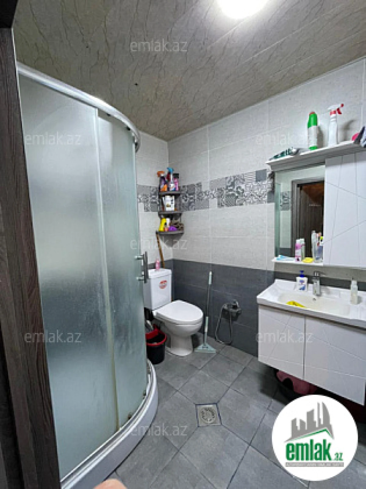 Satılır 2 otaqlı köhnə tikili 60 m²