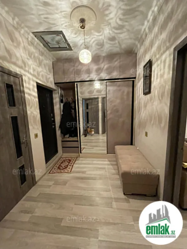 Satılır 2 otaqlı köhnə tikili 60 m²