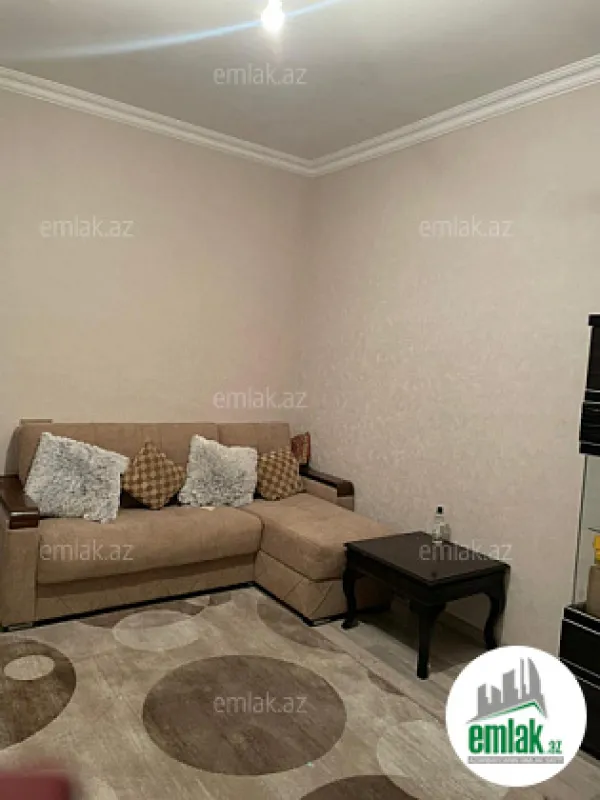 Satılır 2 otaqlı köhnə tikili 60 m²