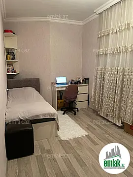 Satılır 2 otaqlı köhnə tikili 60 m²