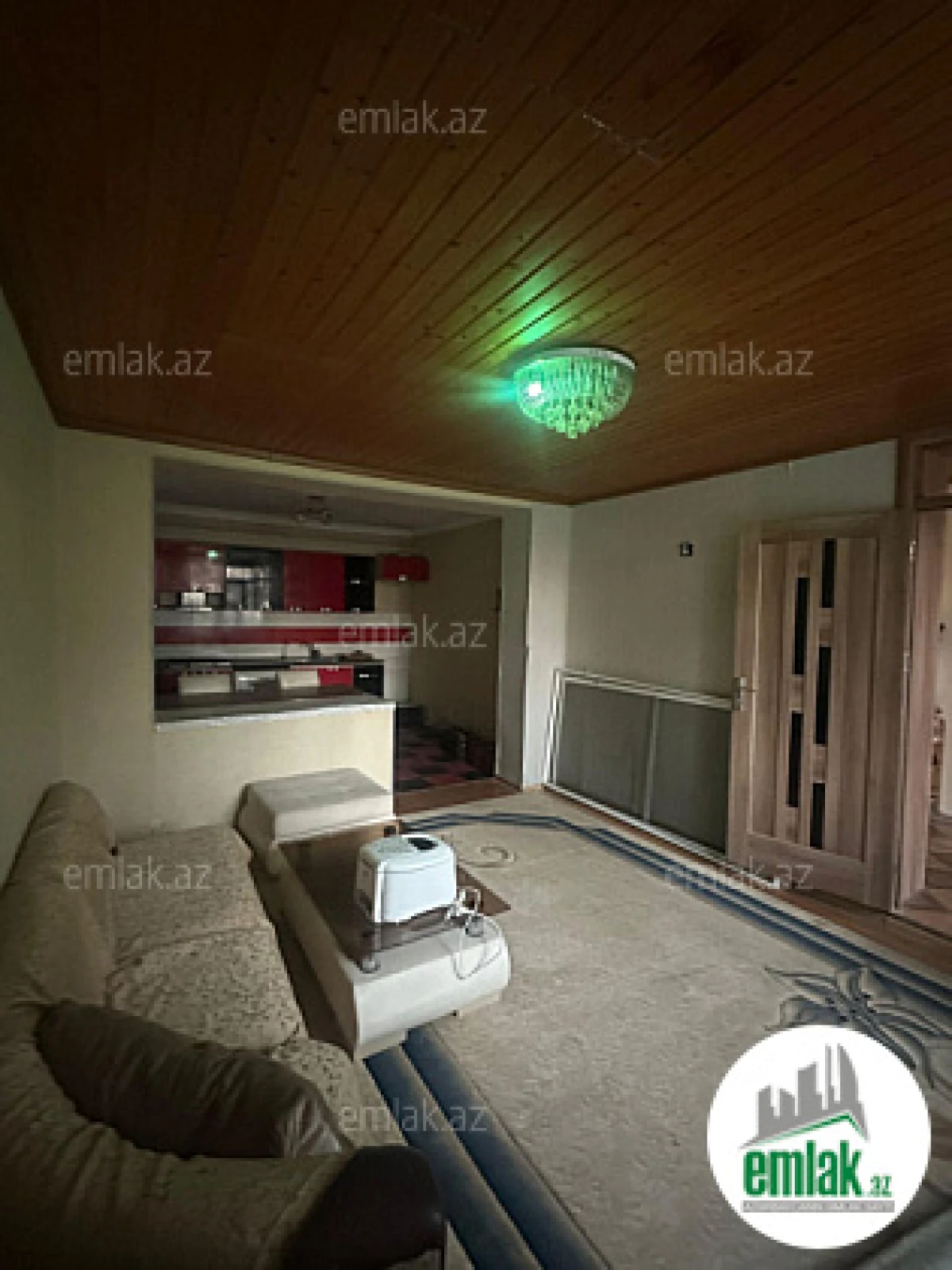 Satılır 7 otaqlı həyət evi 200 m²