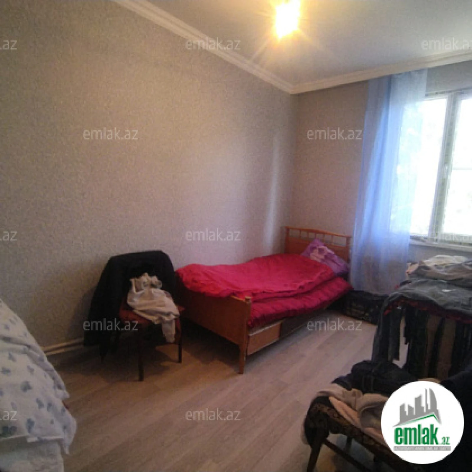 Satılır 2 otaqlı köhnə tikili 56 m²