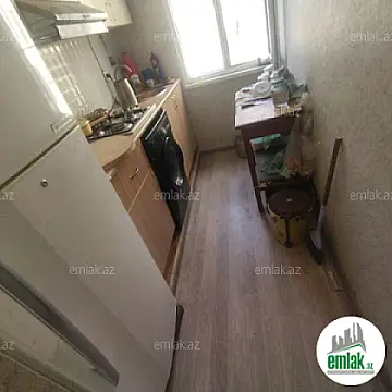 Satılır 2 otaqlı köhnə tikili 56 m²