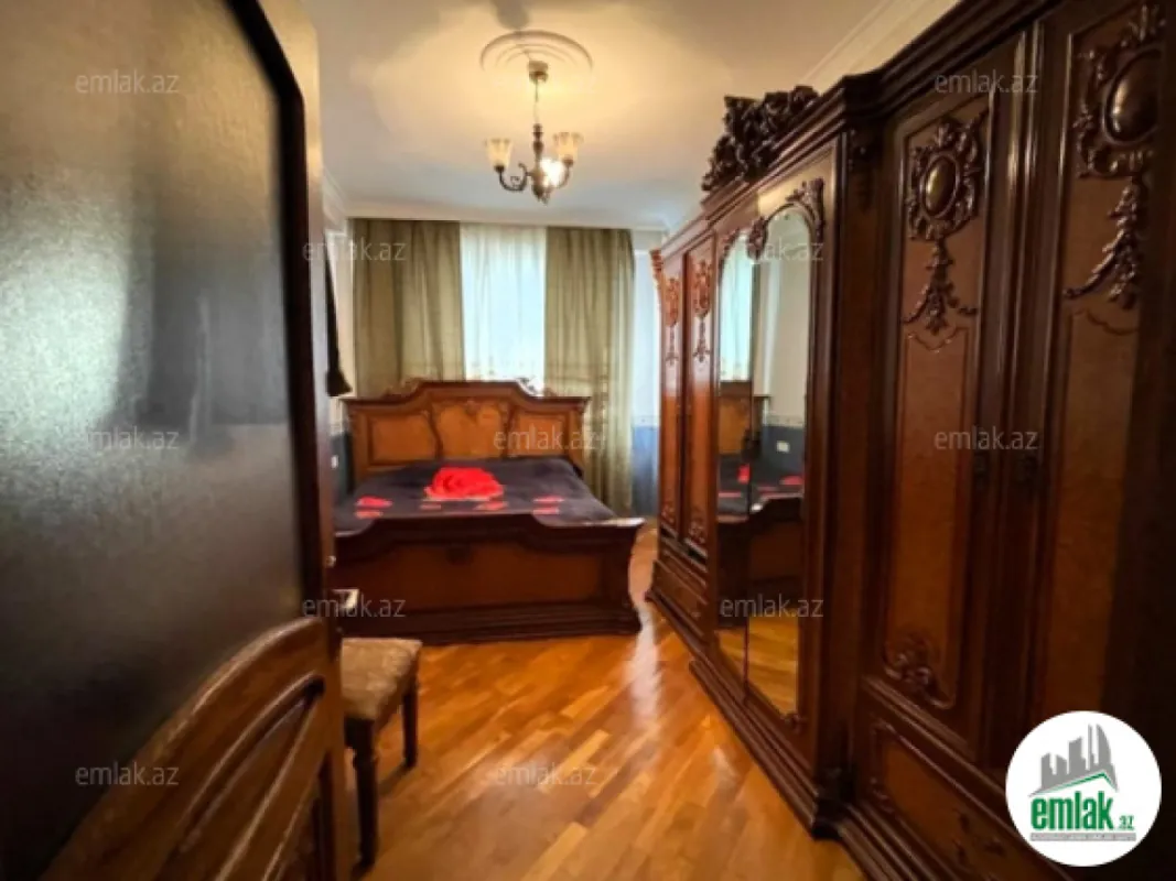 Satılır 4 otaqlı yeni tikili 162 m²