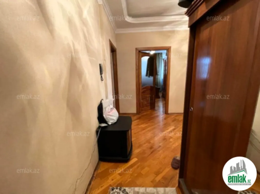 Satılır 4 otaqlı yeni tikili 162 m²