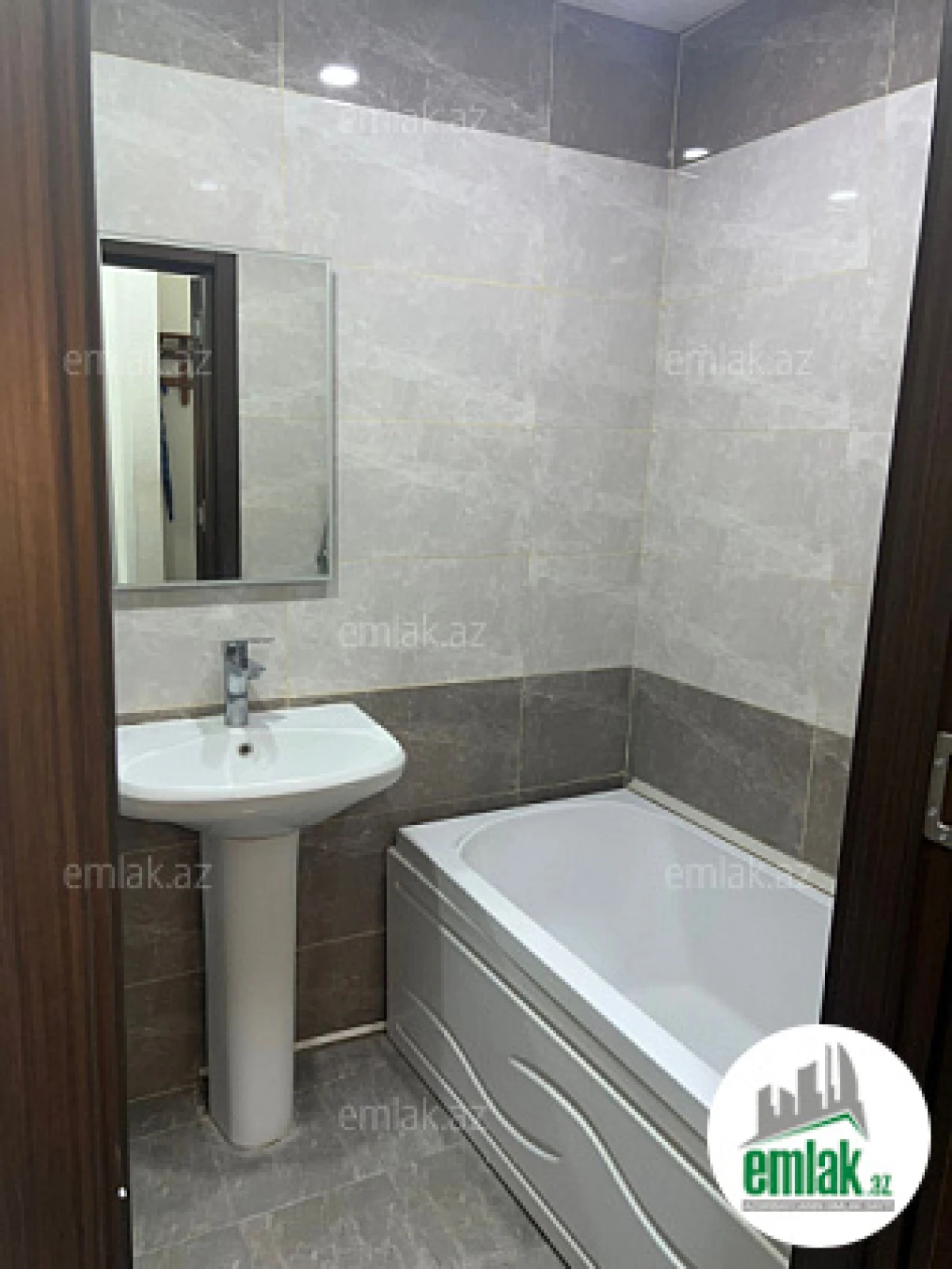 Satılır 1 otaqlı yeni tikili 47 m²