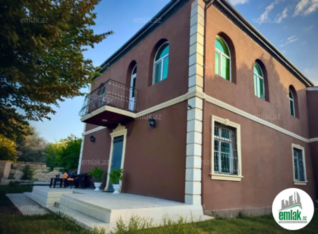 Satılır 5 otaqlı həyət evi 170 m²