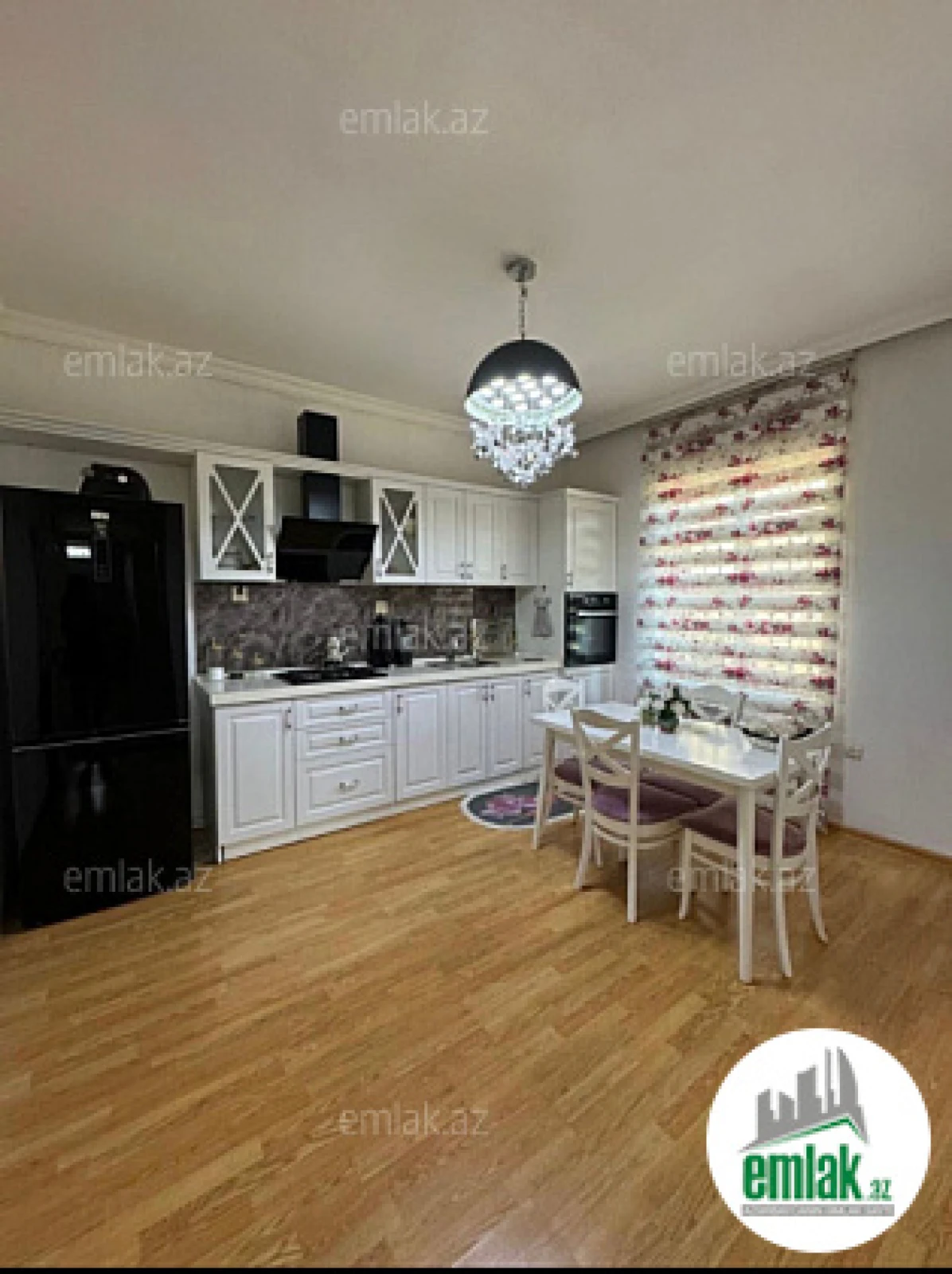 Satılır 5 otaqlı həyət evi 170 m²