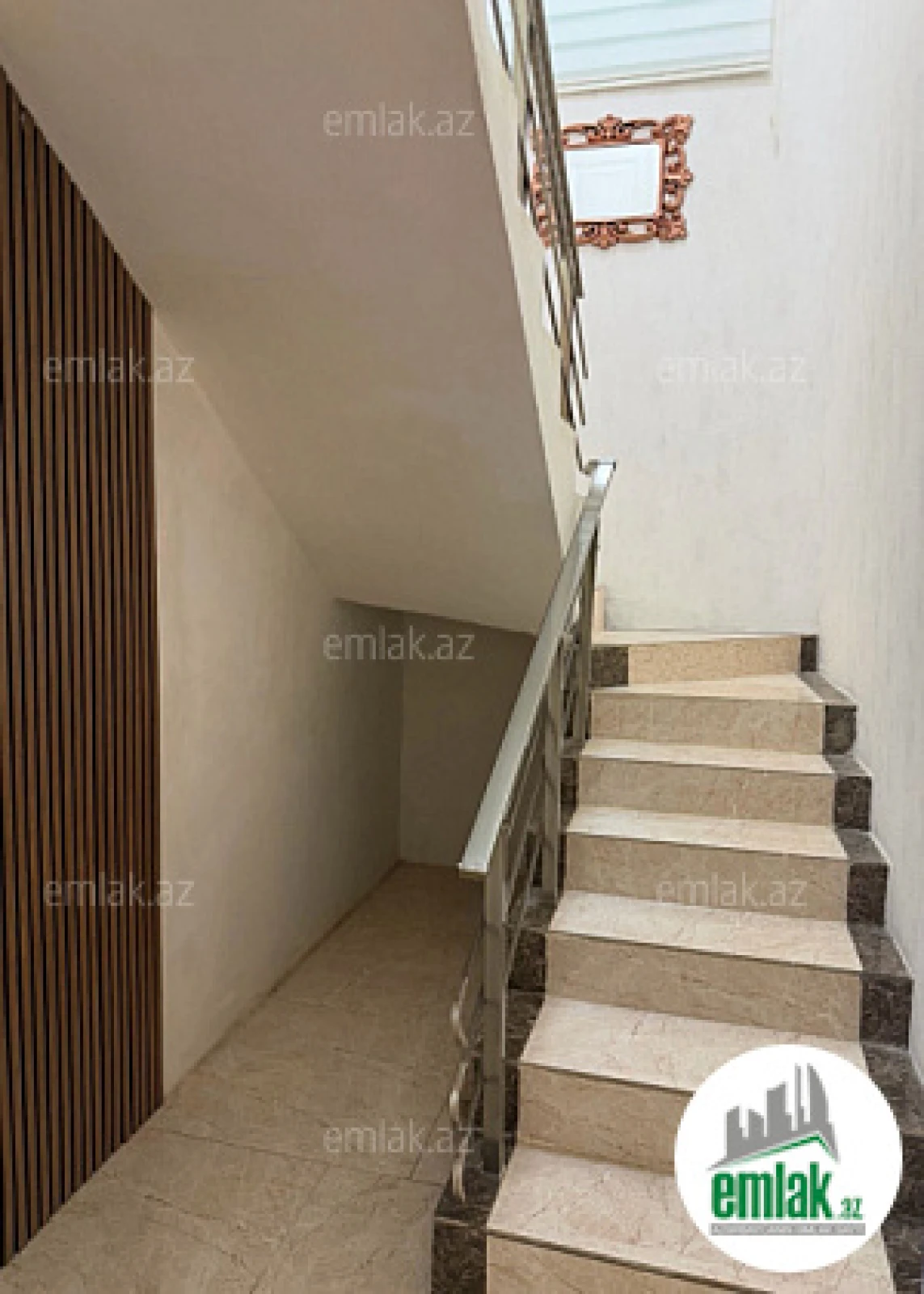Satılır 5 otaqlı həyət evi 170 m²