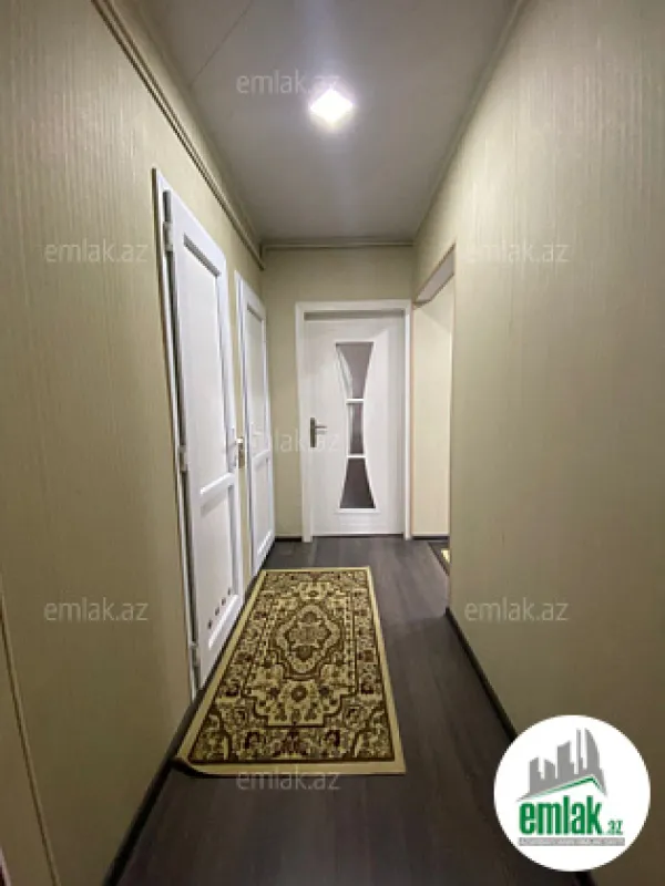 Satılır 5 otaqlı köhnə tikili 110 m²