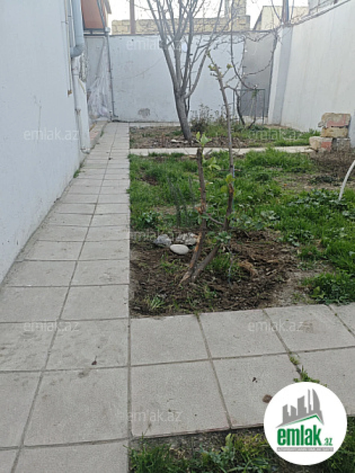 Satılır 3 otaqlı həyət evi 75 m²