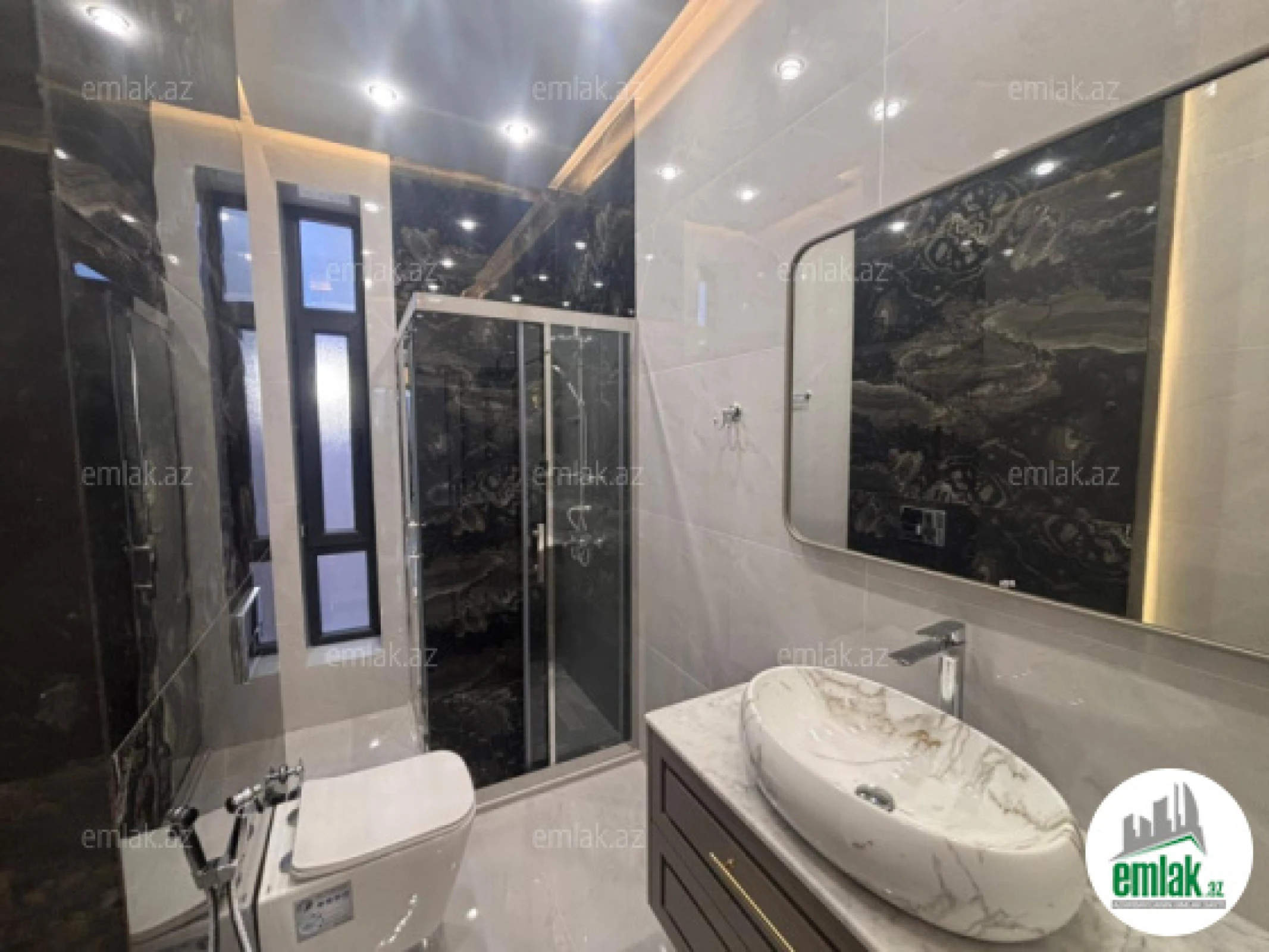 Satılır 4 otaqlı həyət evi 160 m²