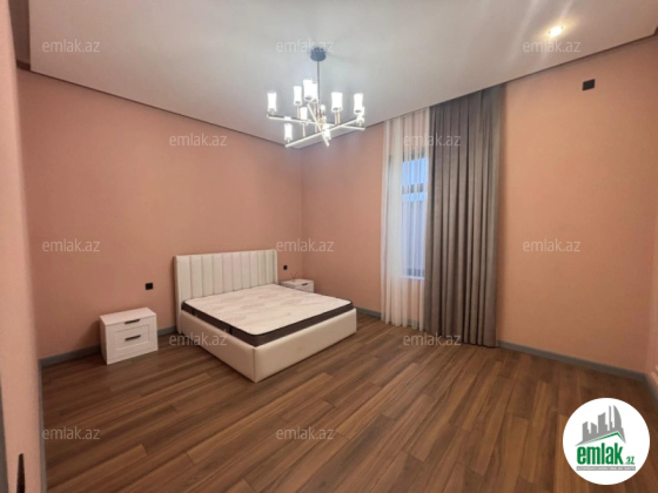 Satılır 4 otaqlı həyət evi 160 m²