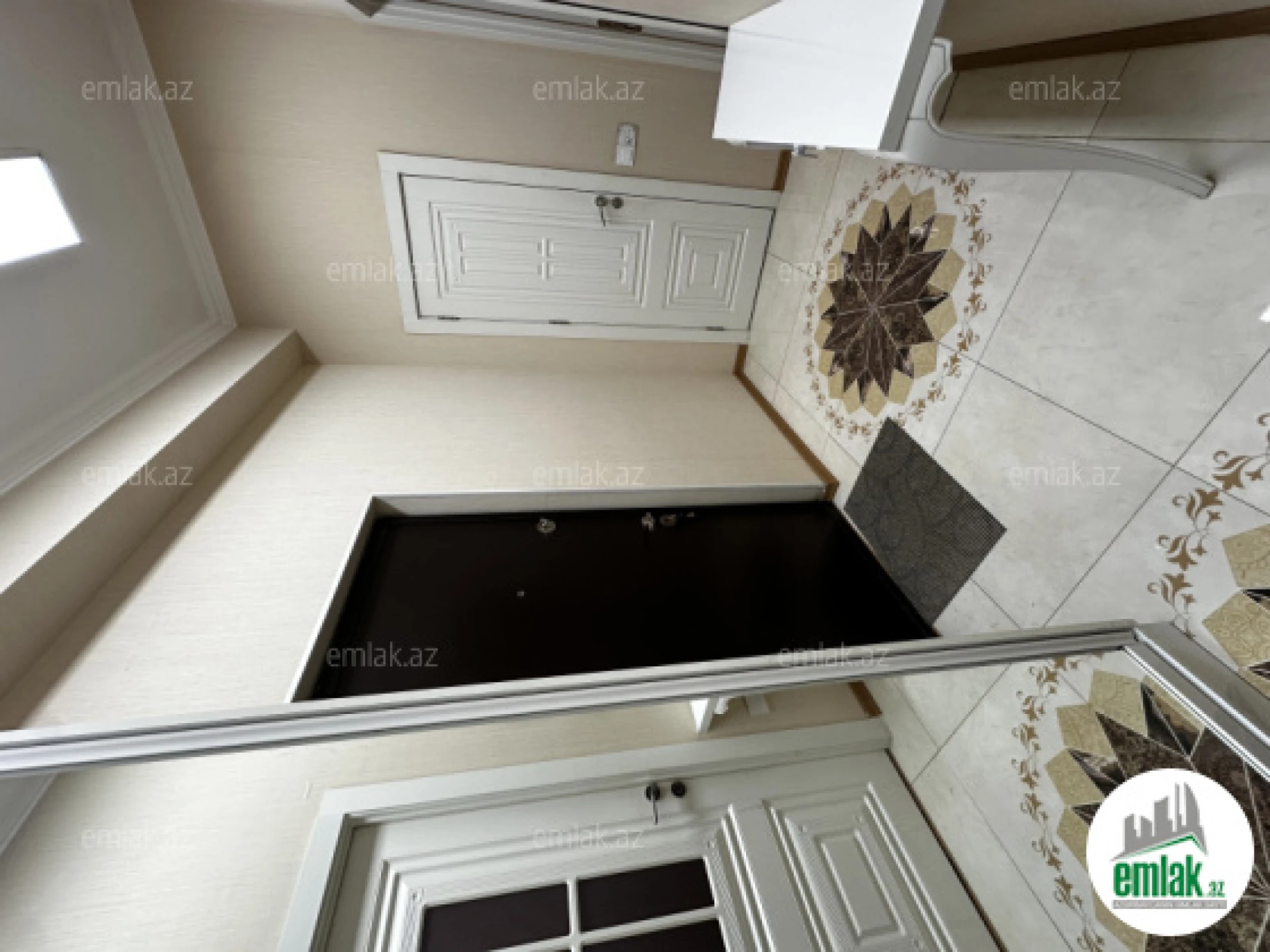 Satılır 2 otaqlı yeni tikili 63 m²