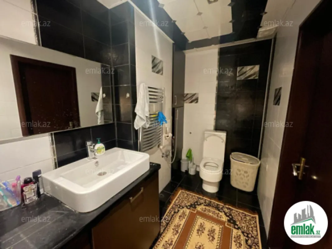 Satılır 3 otaqlı yeni tikili 120 m²