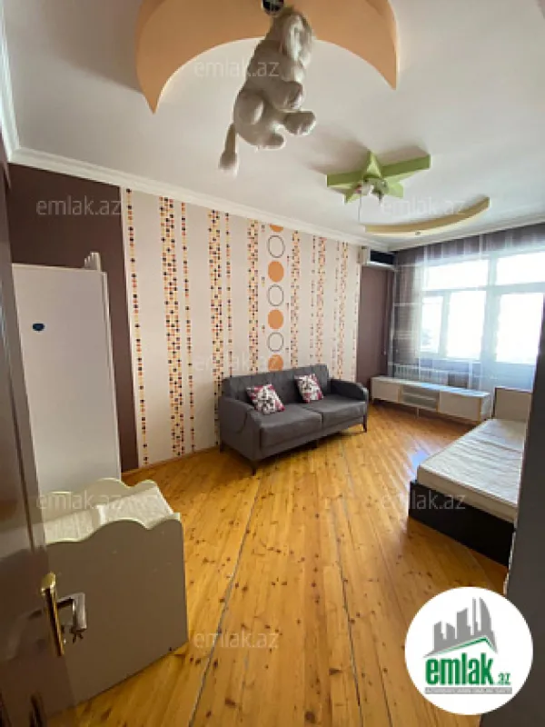 Satılır 3 otaqlı yeni tikili 120 m²